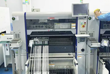 Máquina automática de pick-and-place