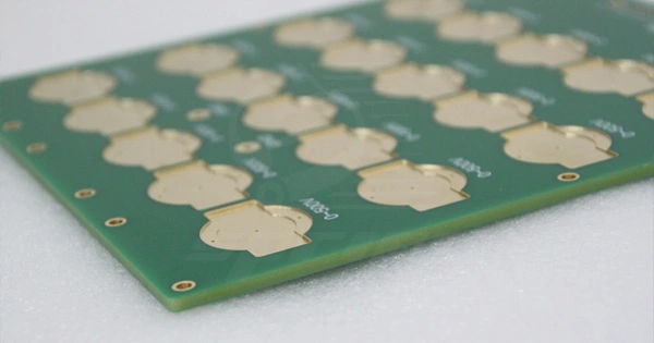 PCB multicapa