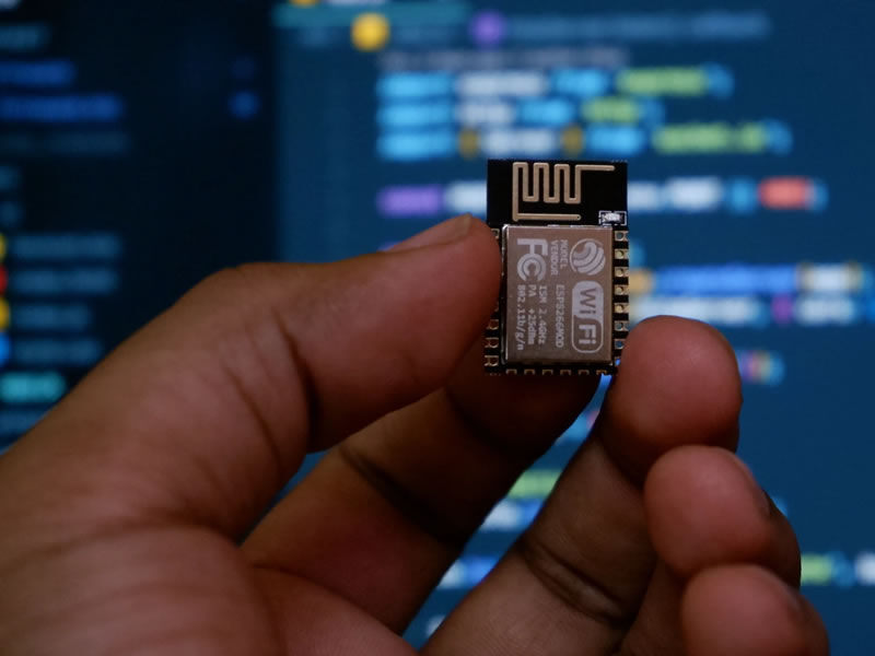 7 maneras de reducir costos en la fabricación de PCB