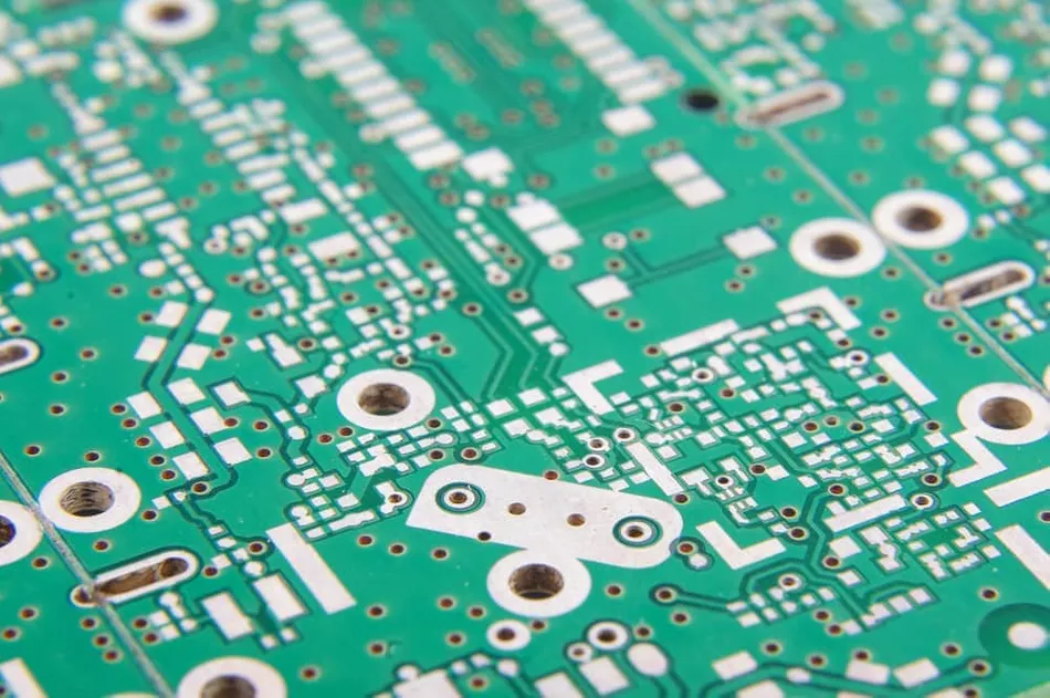 Explorando los procesos de tratamiento de superficies de PCB: inmersión en plata de PCB